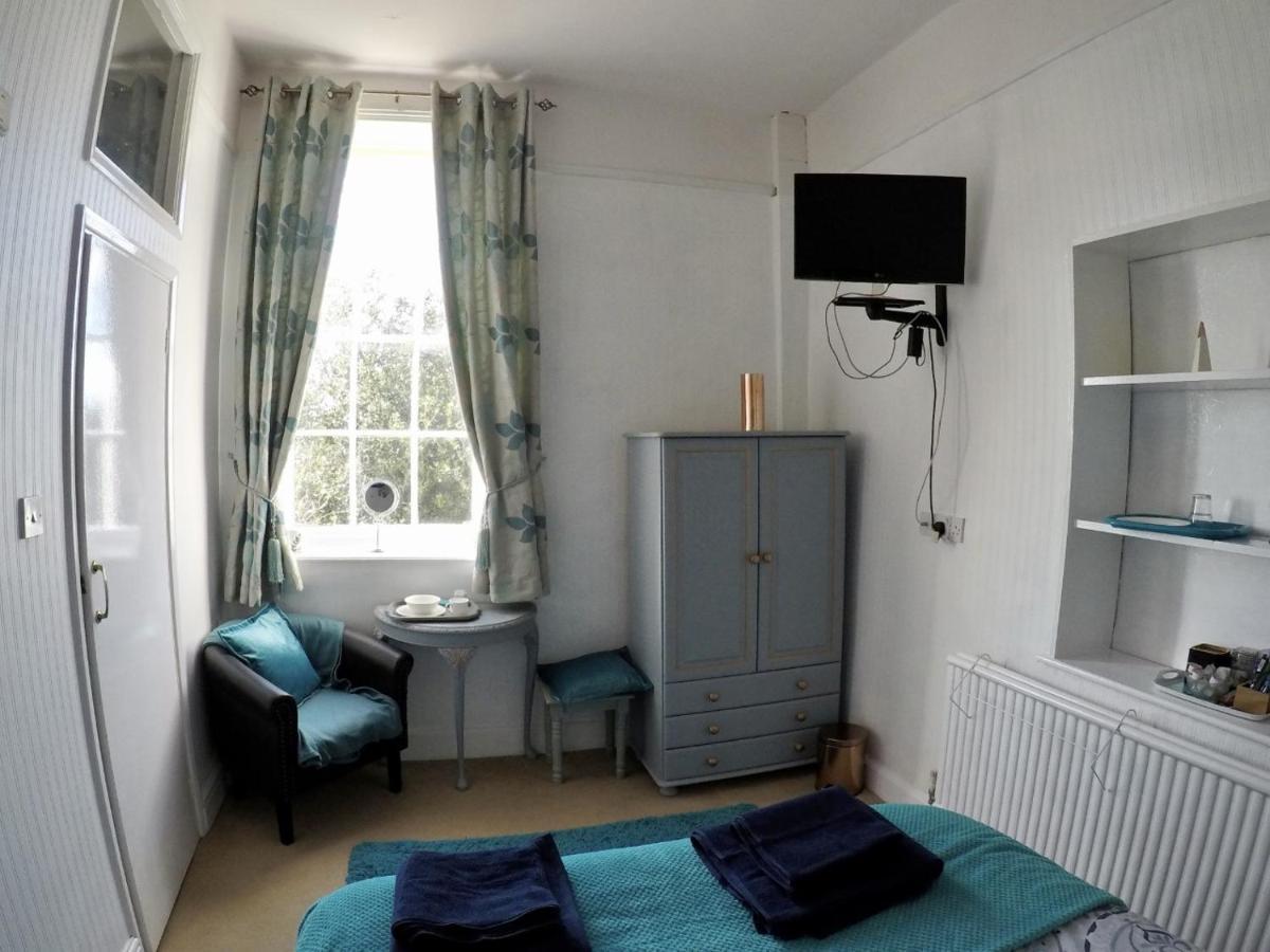 Whitchurch Farm Guesthouse 앨더민스터 외부 사진