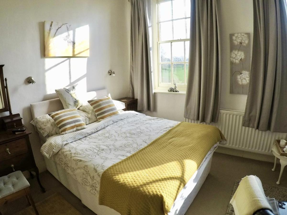 Whitchurch Farm Guesthouse 앨더민스터 외부 사진