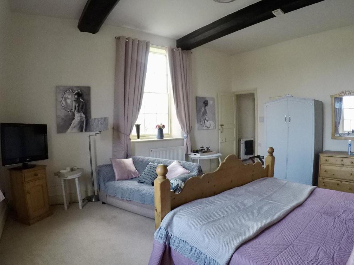 Whitchurch Farm Guesthouse 앨더민스터 외부 사진