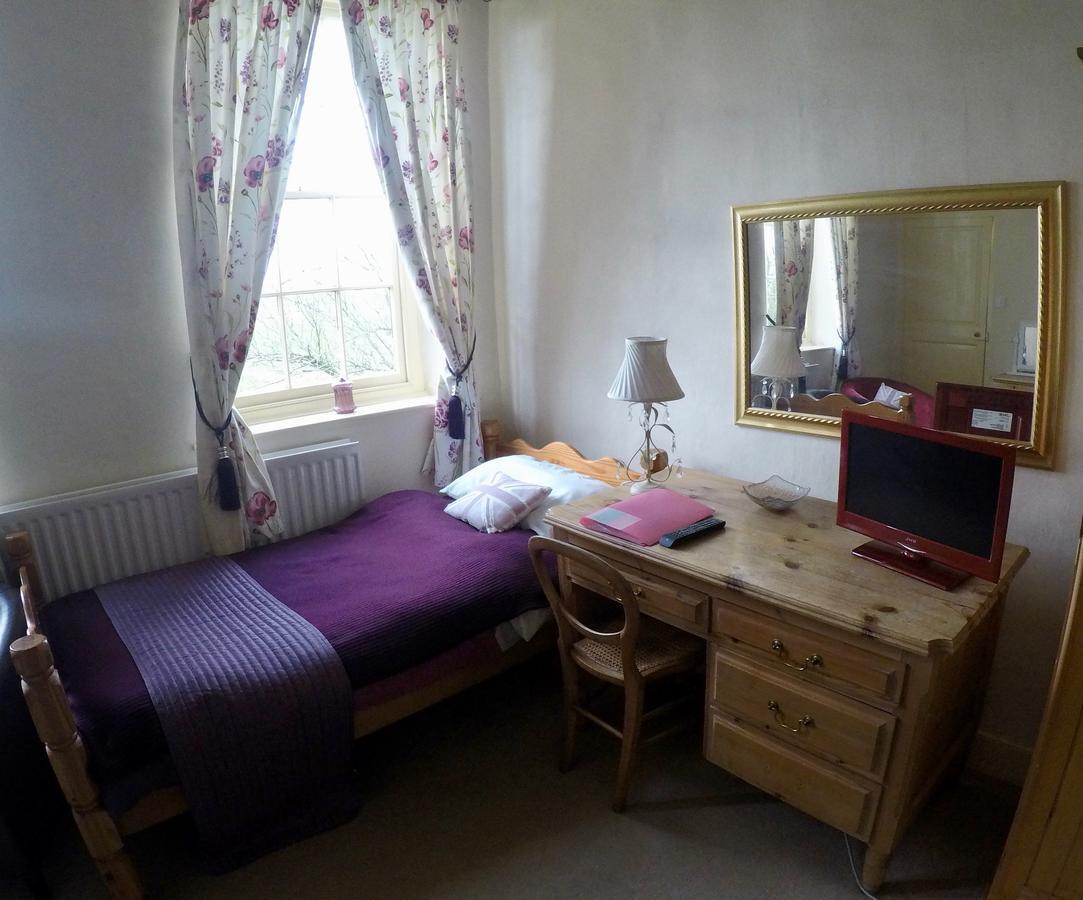 Whitchurch Farm Guesthouse 앨더민스터 외부 사진